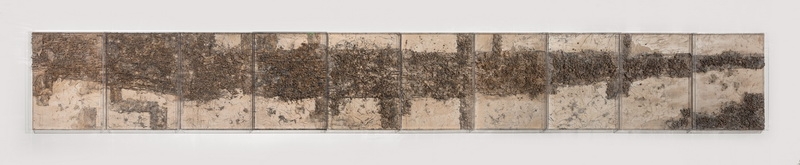 6胡毅 《南宋·某年某月某日 刺桐海船》 100cm×90cm×10 香料、銀箔、古銅、海泡石、沙土、瀝青 2022.jpg